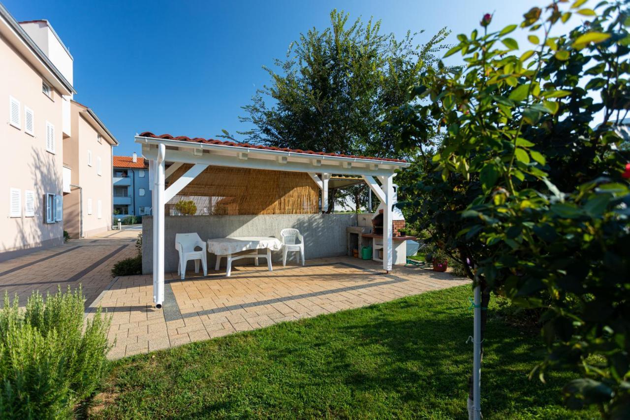 Apartments Crnekovic Jasna Baška Buitenkant foto