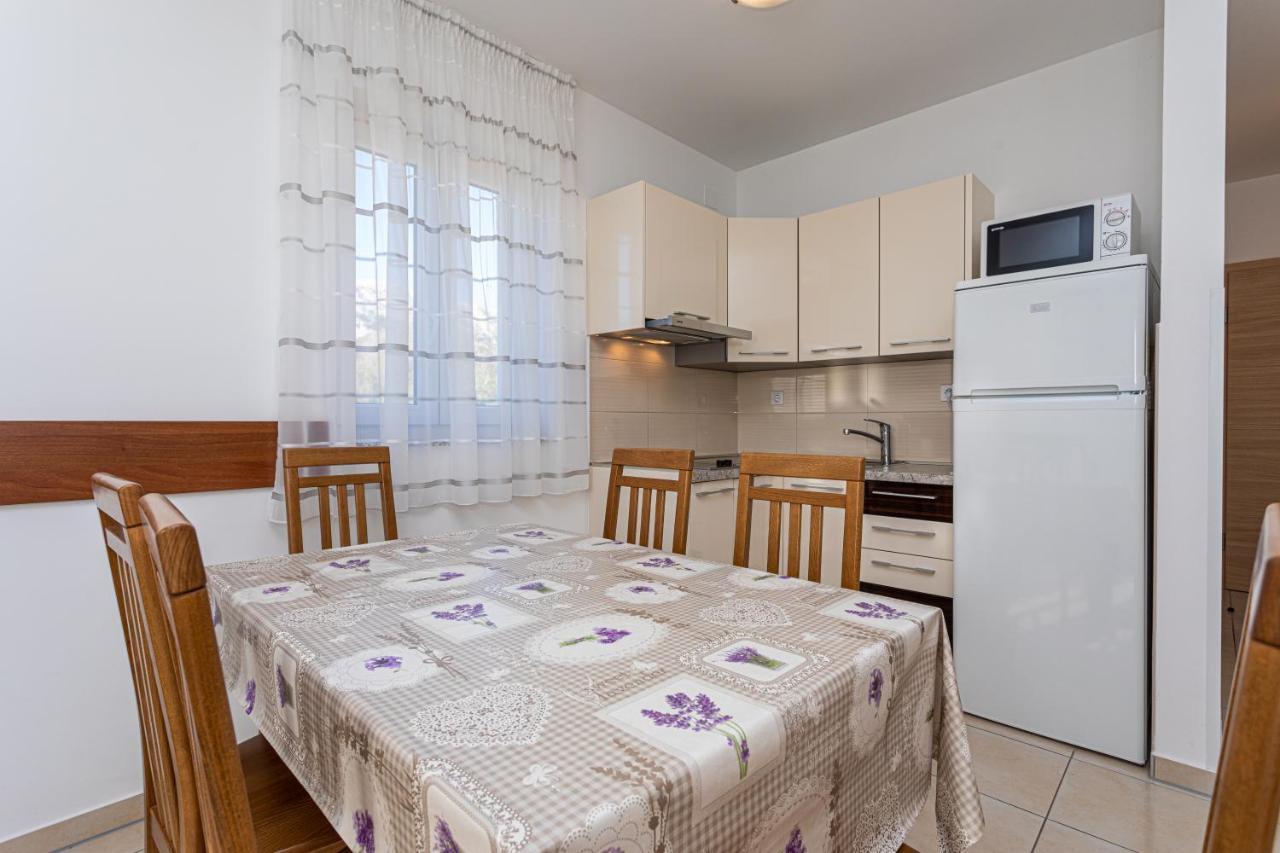 Apartments Crnekovic Jasna Baška Buitenkant foto