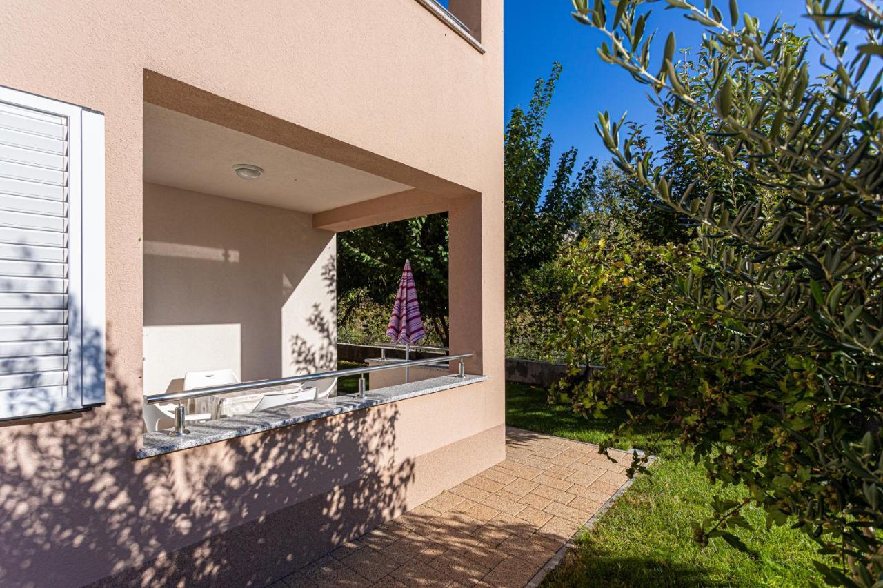 Apartments Crnekovic Jasna Baška Buitenkant foto